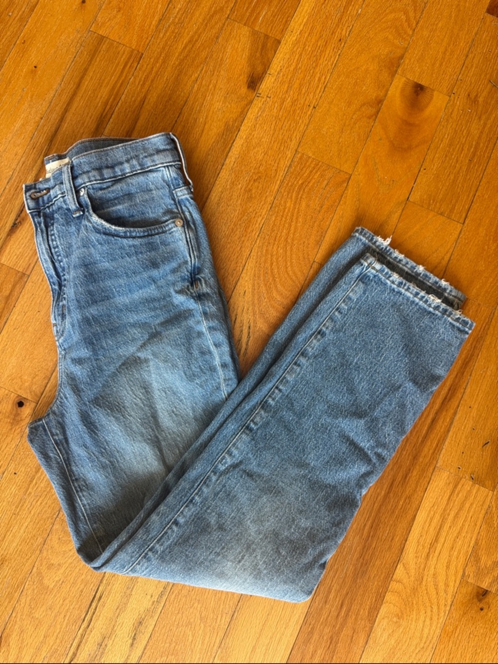 Madewell women’s Straight Jeans in Light Blue Wash
